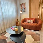 Blue Leca T1 3º Andar - Traseiras 아파트 *